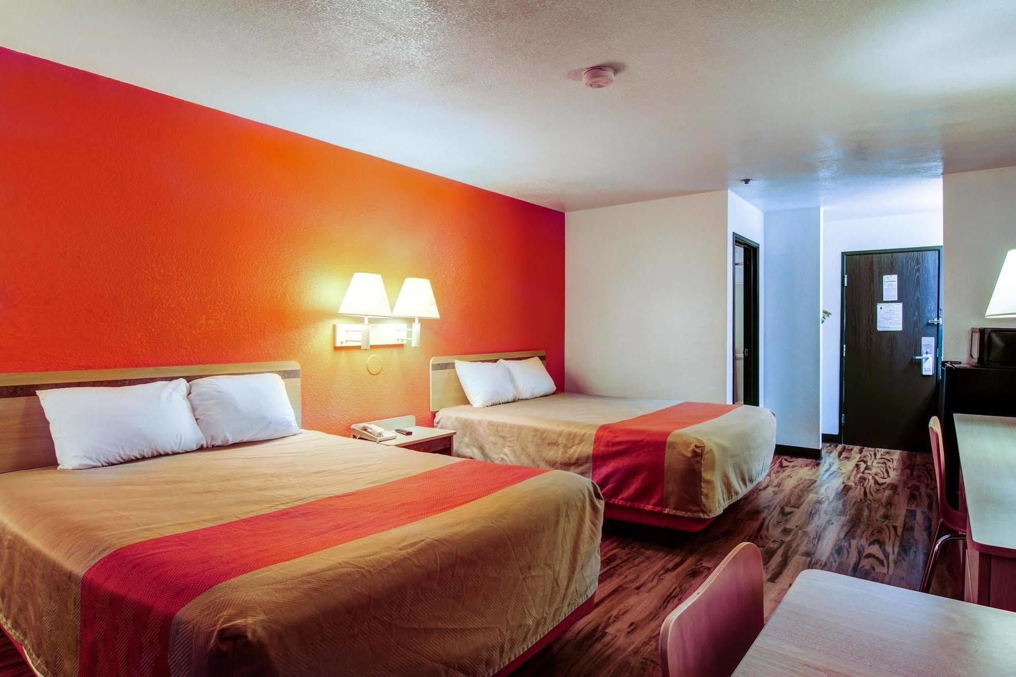 Motel 6-Columbia, Mo - East Екстер'єр фото
