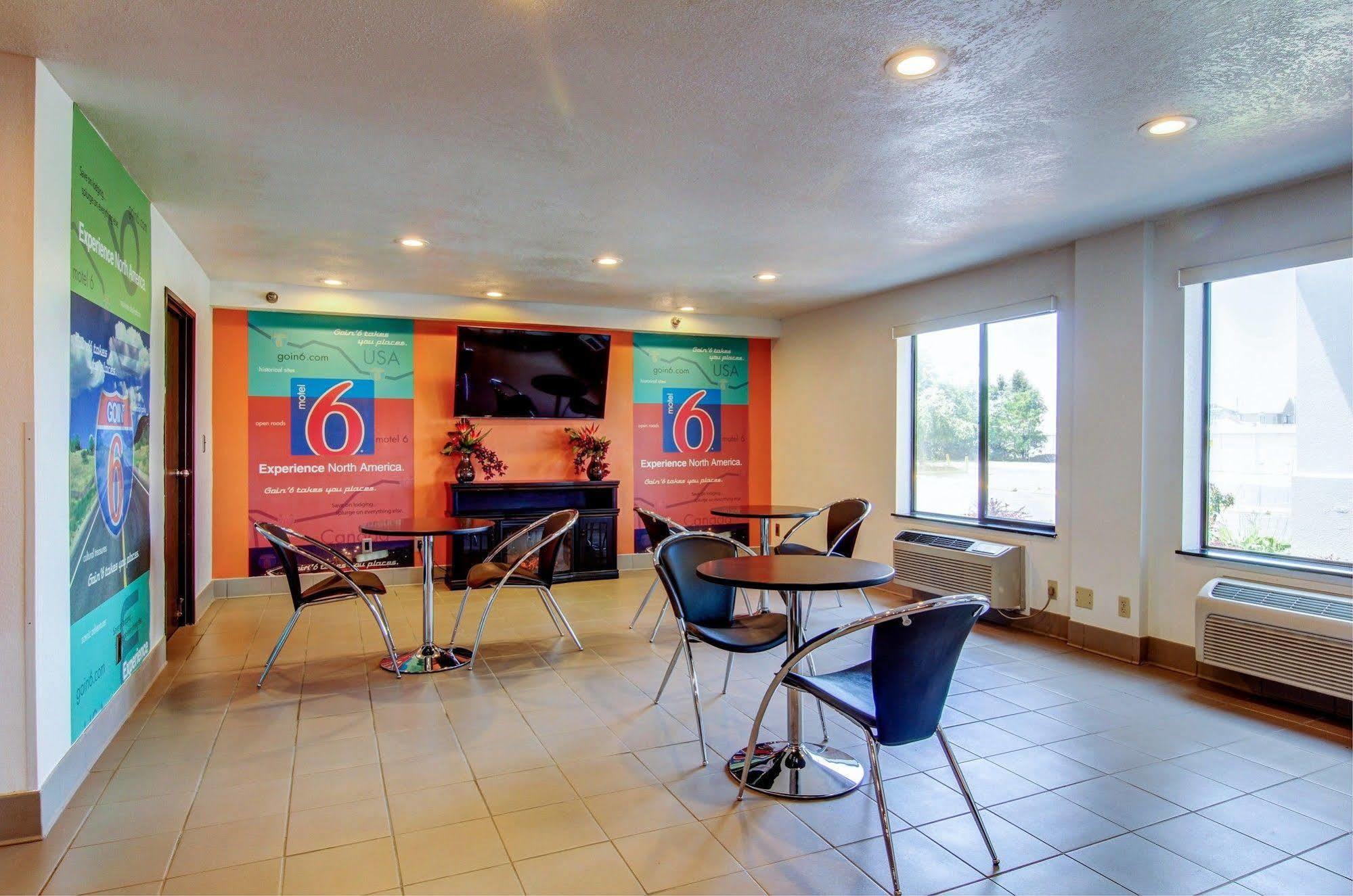 Motel 6-Columbia, Mo - East Екстер'єр фото