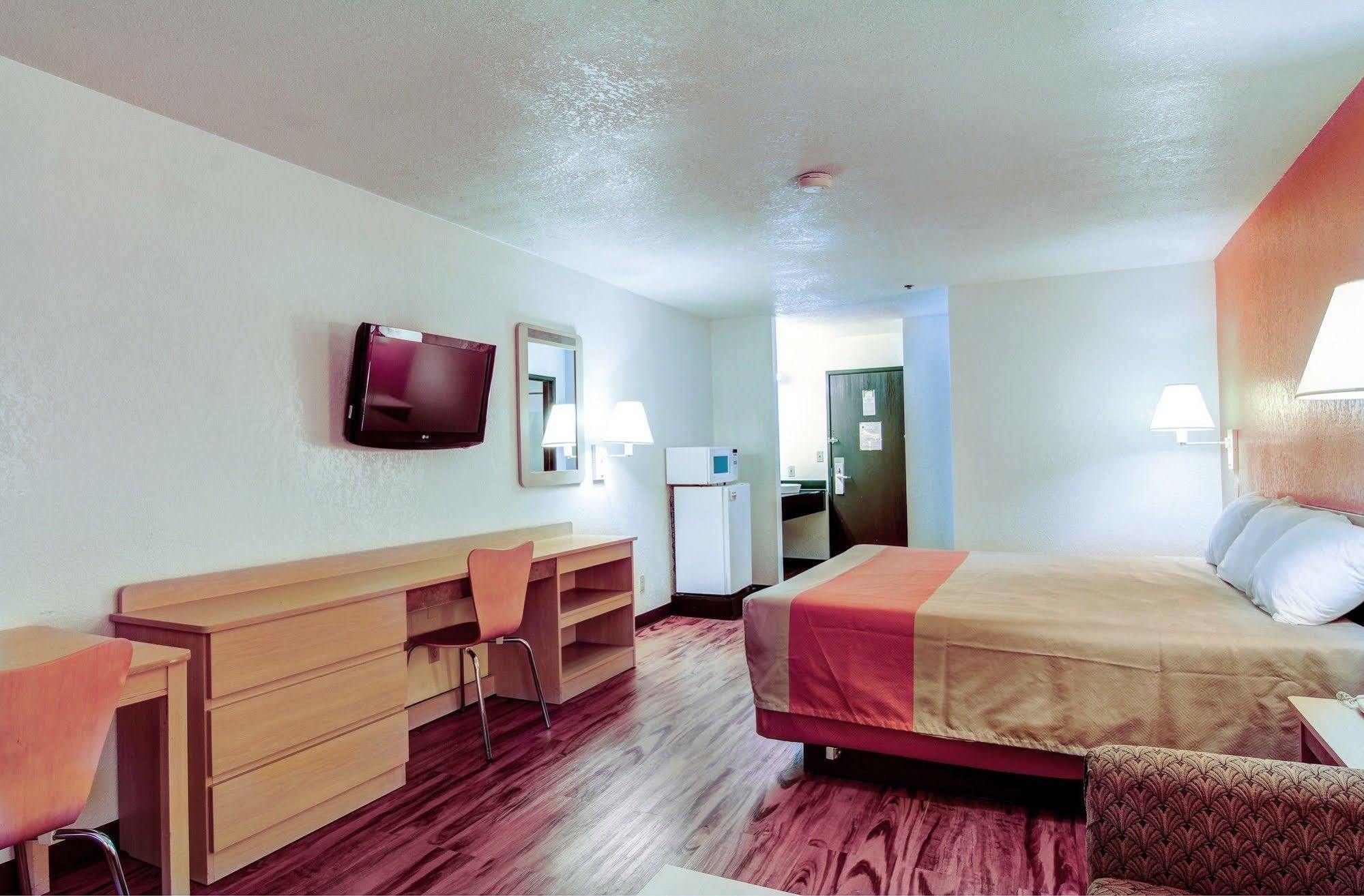 Motel 6-Columbia, Mo - East Екстер'єр фото